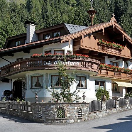 Hotel Garni Montana Mayrhofen Esterno foto