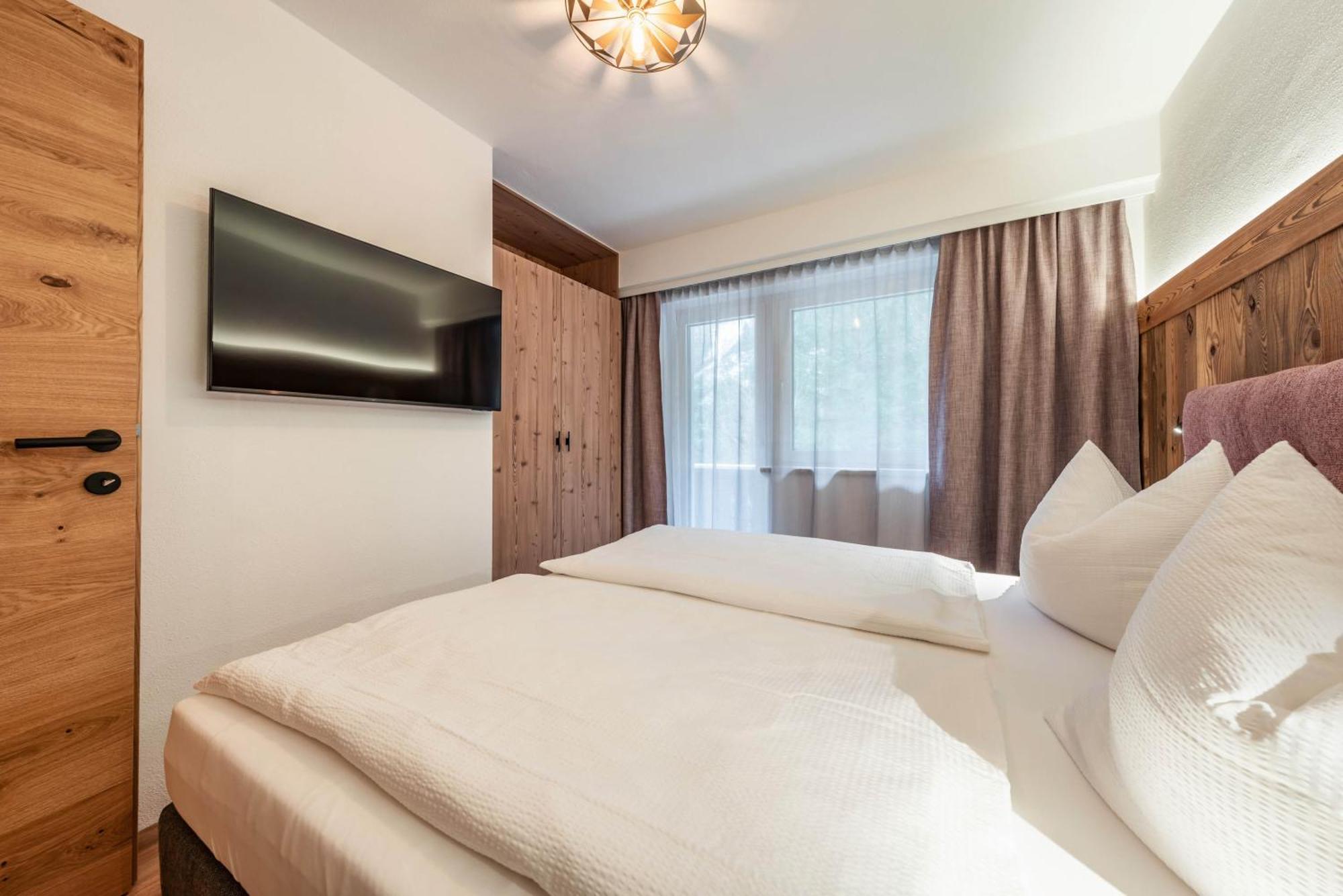 Hotel Garni Montana Mayrhofen Esterno foto