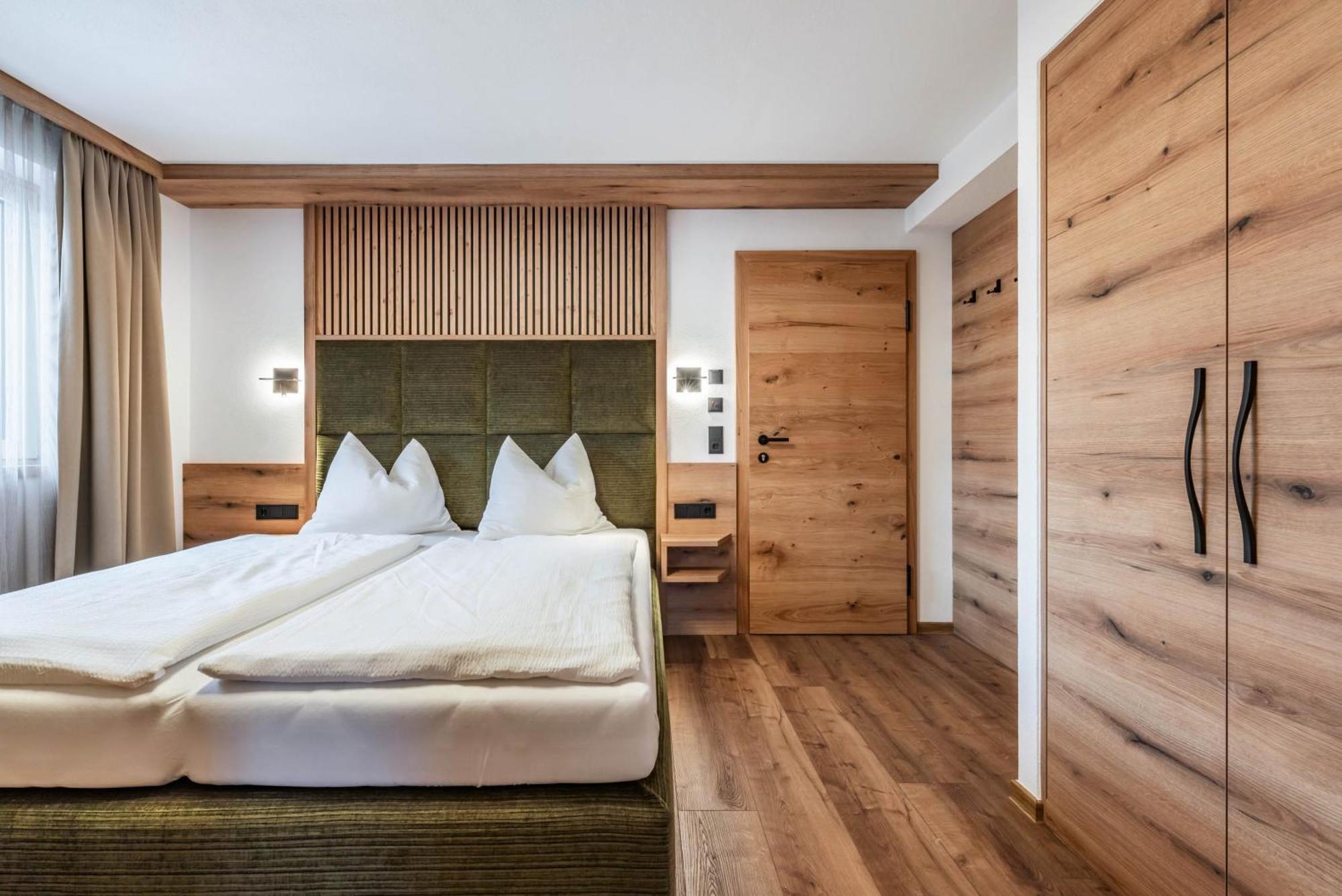 Hotel Garni Montana Mayrhofen Esterno foto