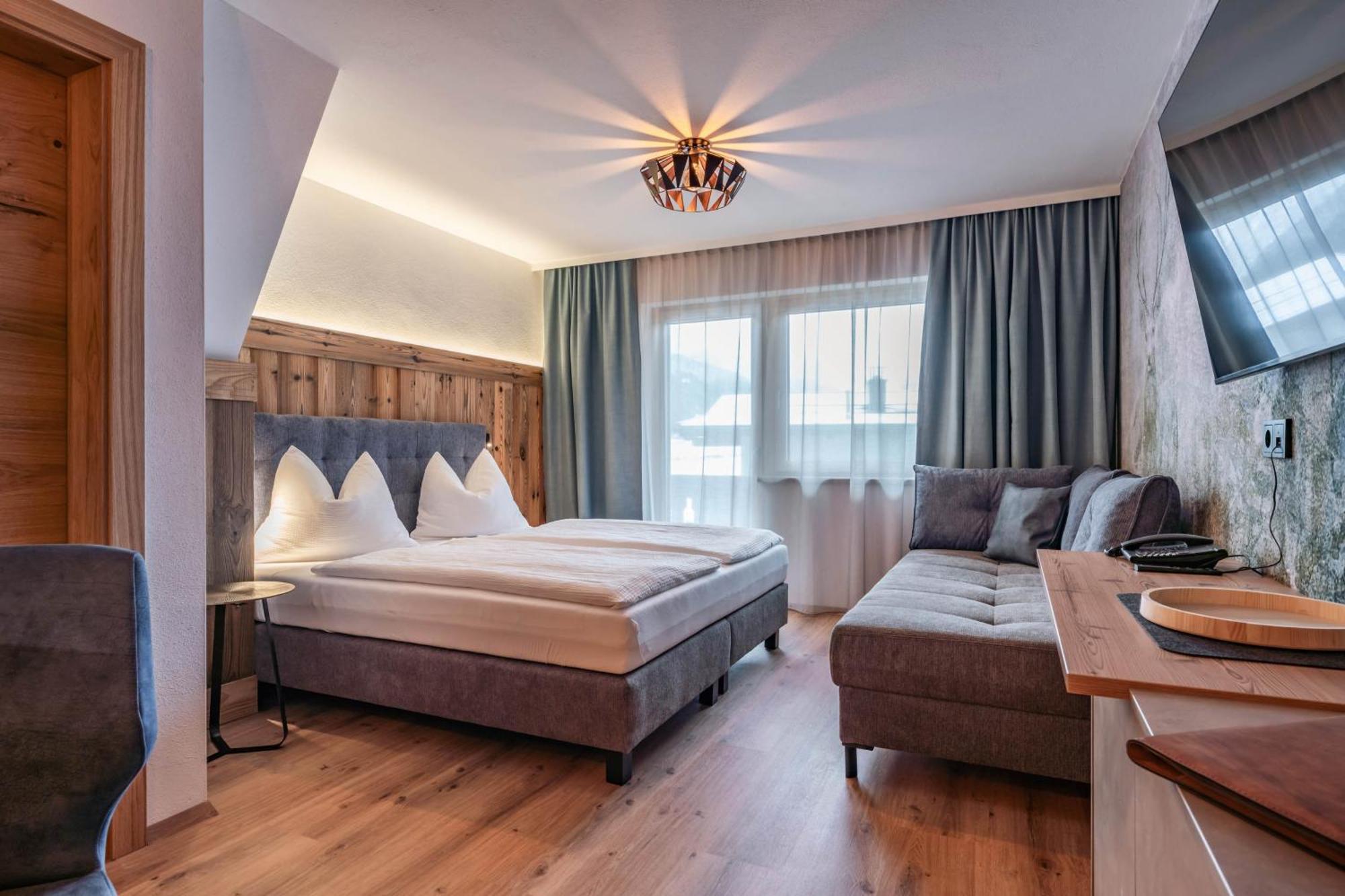 Hotel Garni Montana Mayrhofen Esterno foto