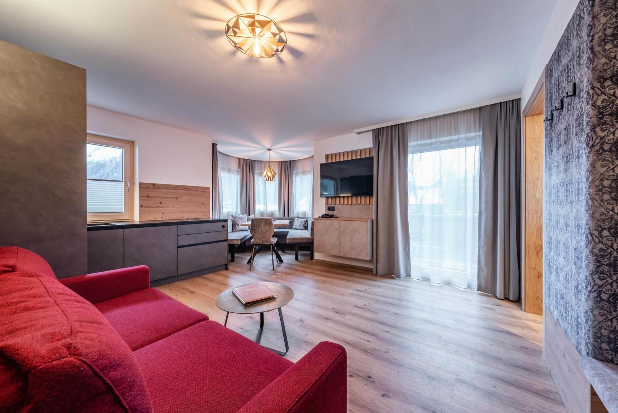 Hotel Garni Montana Mayrhofen Esterno foto
